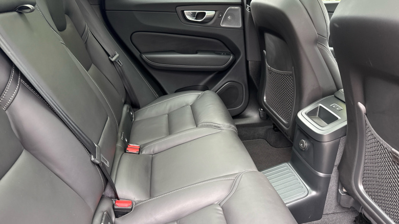 Volvo XC60 2.0 T8 [455] PHEV Ultra Dark 5dr AWD Geartronic Estate